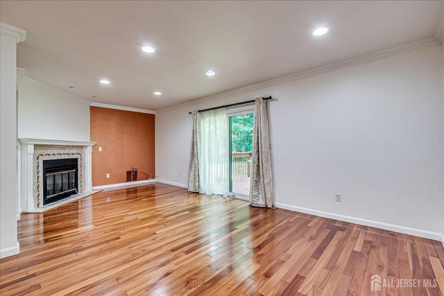 6 Tulip Court, Edison, NJ 08820