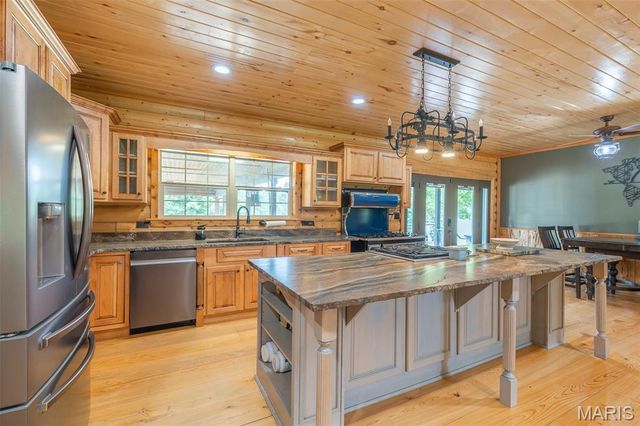 2826 Highway T, Poplar Bluff, MO 63901