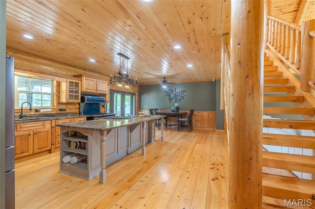 2826 Highway T, Poplar Bluff, MO 63901