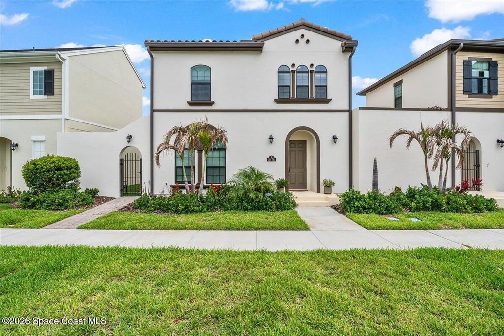 8476 Lyside Drive, Melbourne, FL 32940
