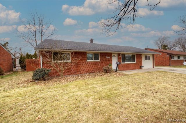 35431 Silvano Street, Clinton Township, MI 48035