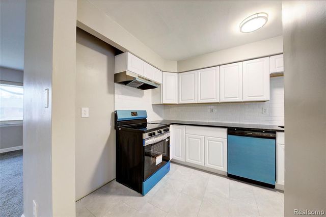 35431 Silvano Street, Clinton Township, MI 48035