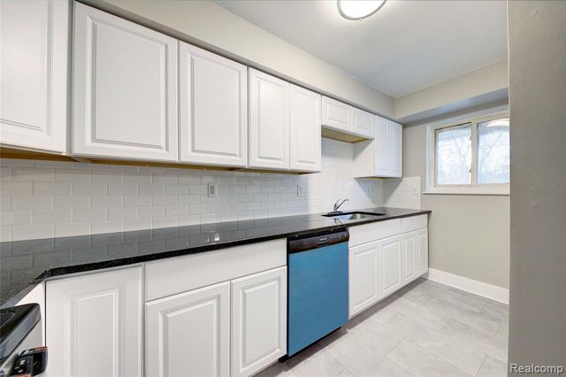 35431 Silvano Street, Clinton Township, MI 48035