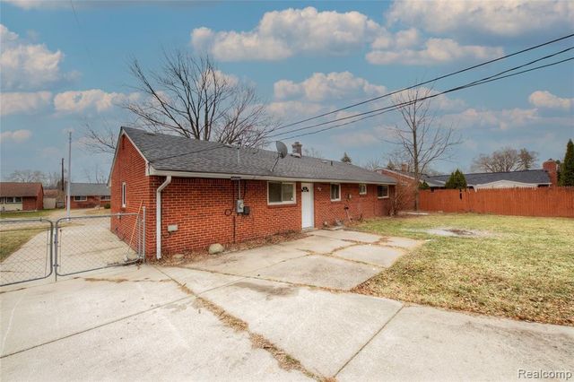 35431 Silvano Street, Clinton Township, MI 48035