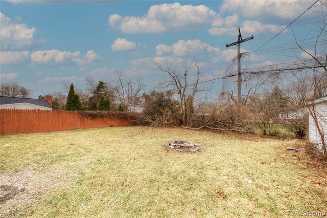 35431 Silvano Street, Clinton Township, MI 48035