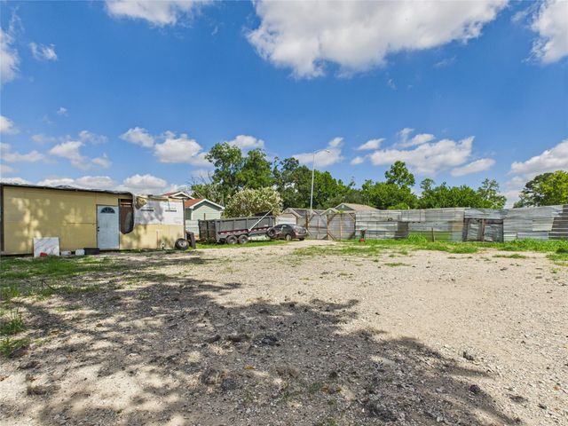 7838 Carolwood Drive, Houston, TX 77028