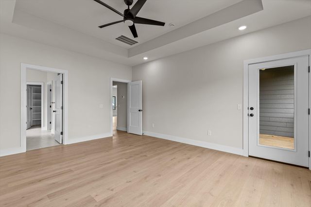 702 S Thornridge Drive, Springfield, MO 65809