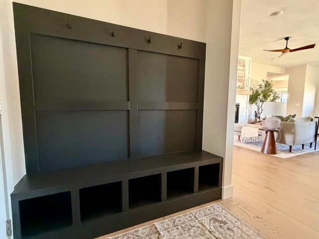 702 S Thornridge Drive, Springfield, MO 65809