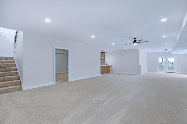 702 S Thornridge Drive, Springfield, MO 65809