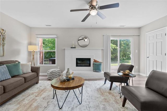 4319 Tillman DR, Virginia Beach, VA 23452