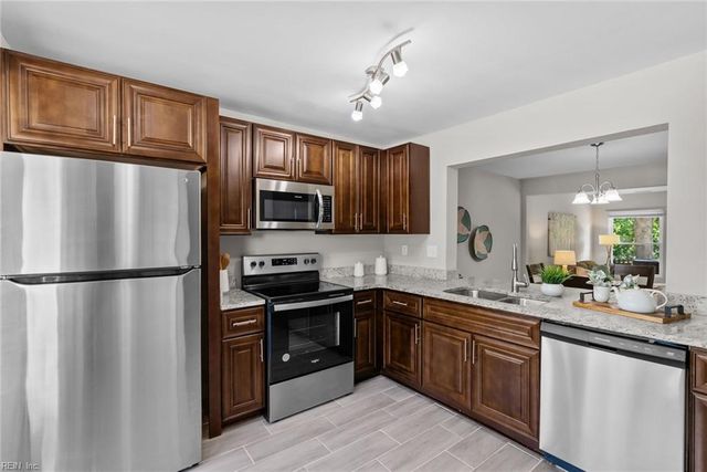 4319 Tillman DR, Virginia Beach, VA 23452