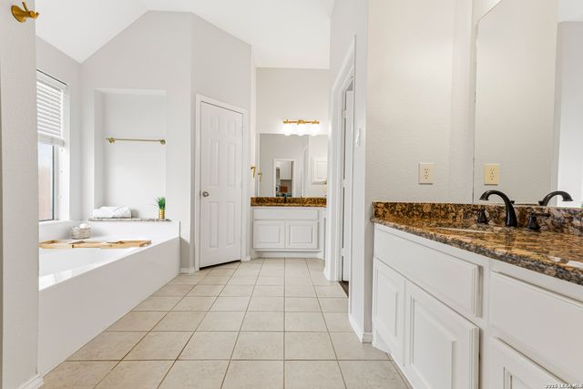 515 BENEDICT CT, San Antonio, TX 78258