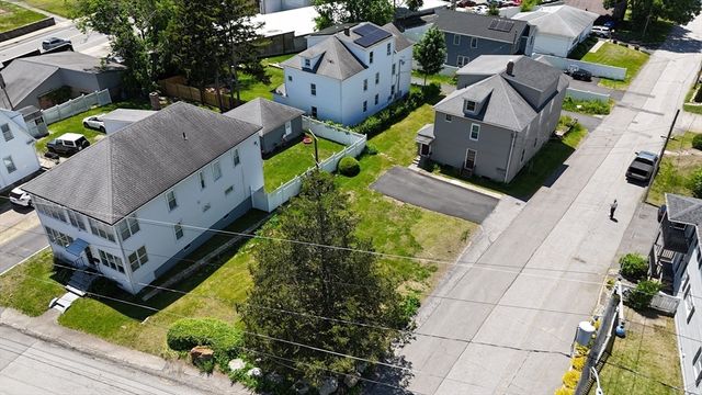 5 Hall St, Webster, MA 01570