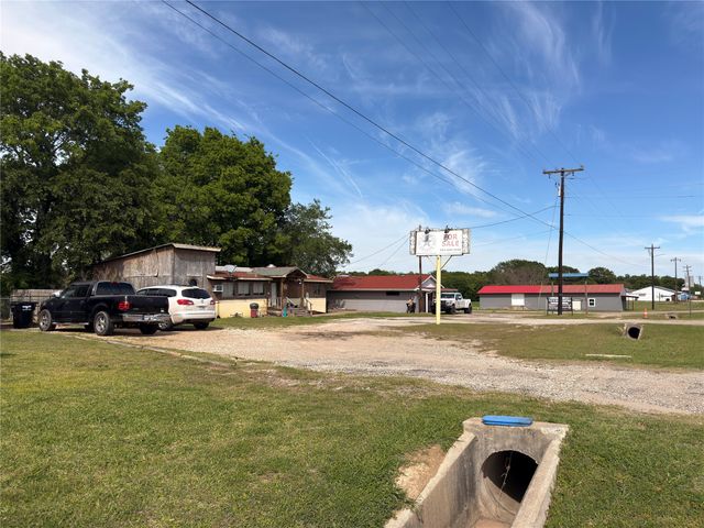 1116 E State Hwy 276, West Tawakoni, TX 75474