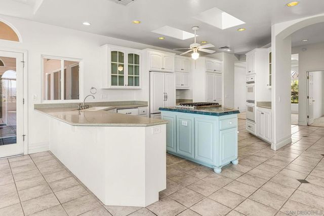 2475 Canyon Creek Road, Escondido, CA 92025