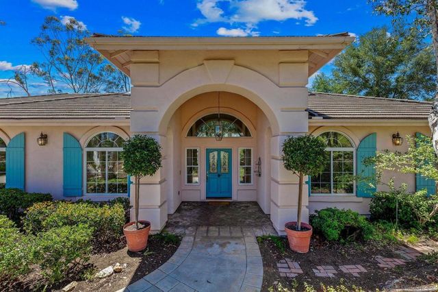 2475 Canyon Creek Road, Escondido, CA 92025