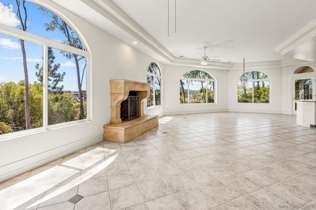 2475 Canyon Creek Road, Escondido, CA 92025