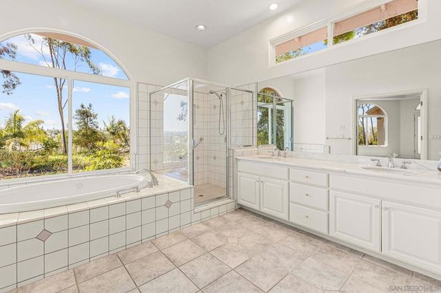 2475 Canyon Creek Road, Escondido, CA 92025