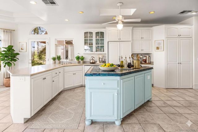 2475 Canyon Creek Road, Escondido, CA 92025