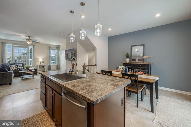 6516 CRITTENDEN LN, Spotsylvania, VA 22553