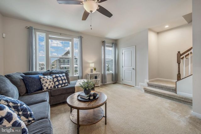 6516 CRITTENDEN LN, Spotsylvania, VA 22553