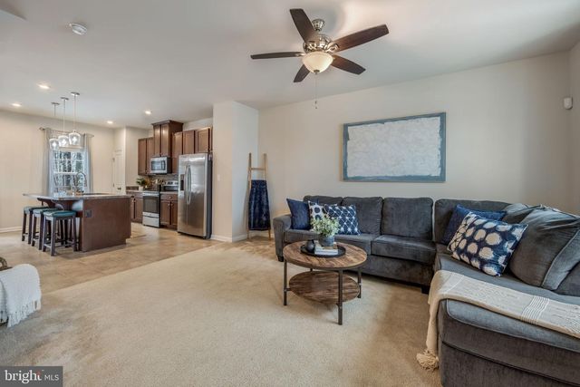 6516 CRITTENDEN LN, Spotsylvania, VA 22553