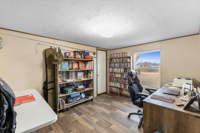 4 Bethany Court, Edgewood, NM 87015