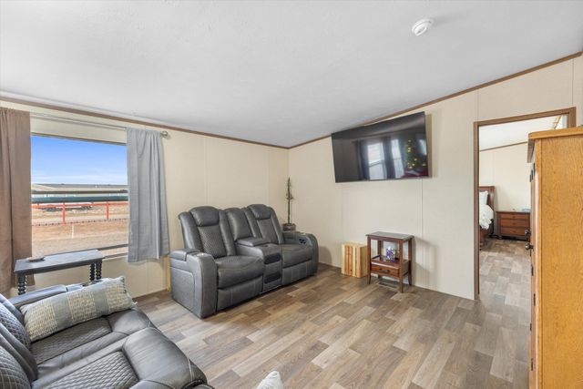 4 Bethany Court, Edgewood, NM 87015