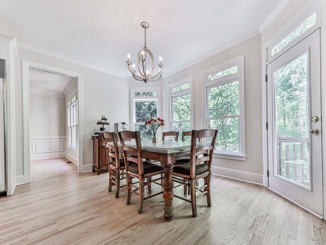 5037 Towne Lake Hills North, Woodstock, GA 30189