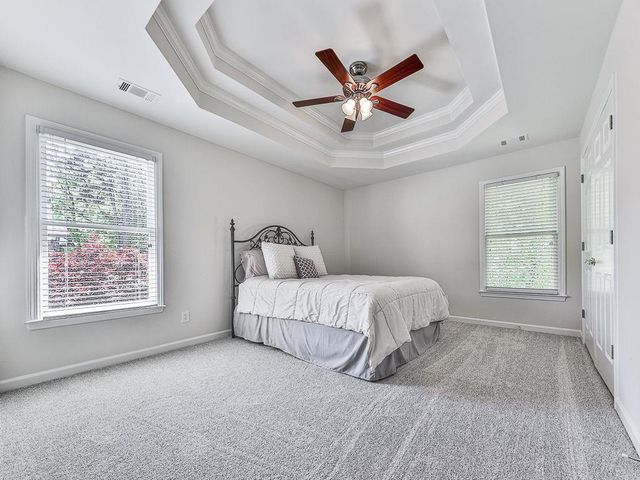 5037 Towne Lake Hills North, Woodstock, GA 30189