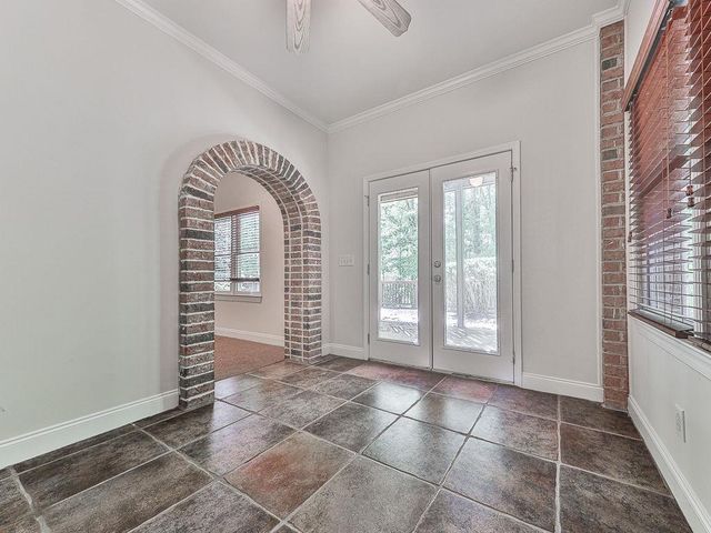 5037 Towne Lake Hills North, Woodstock, GA 30189