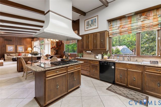 314 Berwickshire Dr, Henrico, VA 23229