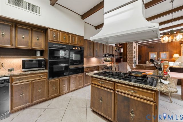 314 Berwickshire Dr, Henrico, VA 23229