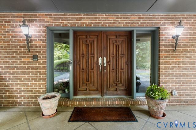 314 Berwickshire Dr, Henrico, VA 23229