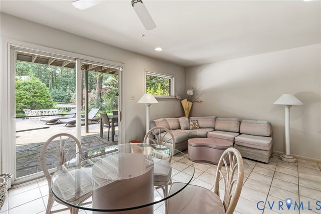 314 Berwickshire Dr, Henrico, VA 23229