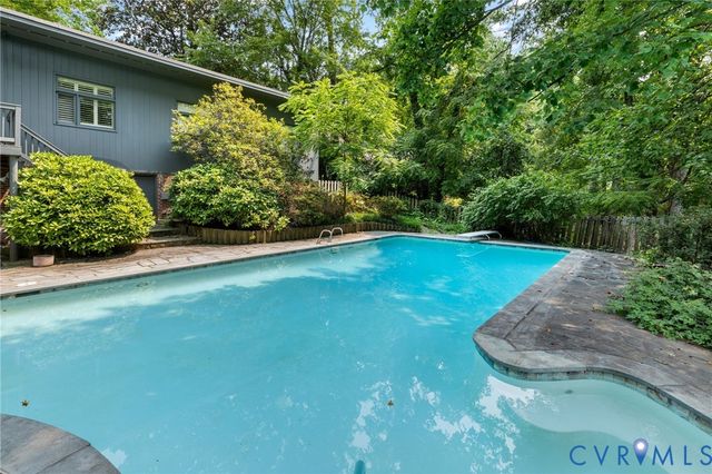 314 Berwickshire Dr, Henrico, VA 23229