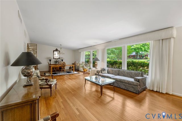 314 Berwickshire Dr, Henrico, VA 23229