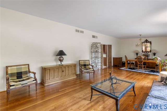 314 Berwickshire Dr, Henrico, VA 23229