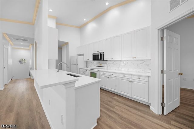 5370 park RD 4, Fort Myers, FL 33908