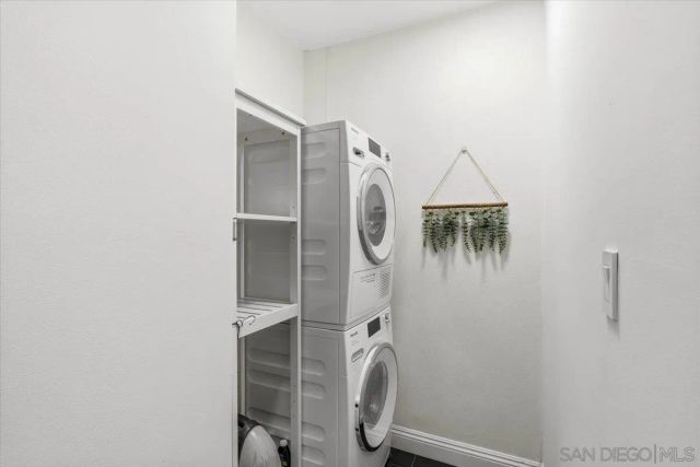 950 6Th Ave 432, San Diego, CA 92101