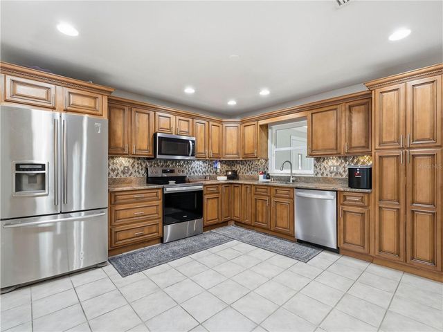 955 TIMBERGREEN DRIVE, Lakeland, FL 33809