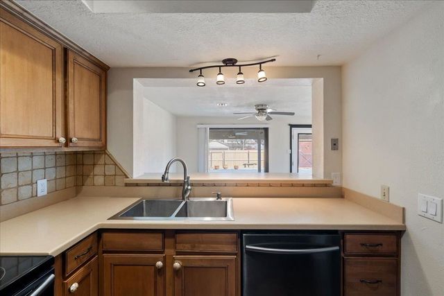 6827 SW Fenwick, Lawton, OK 73505