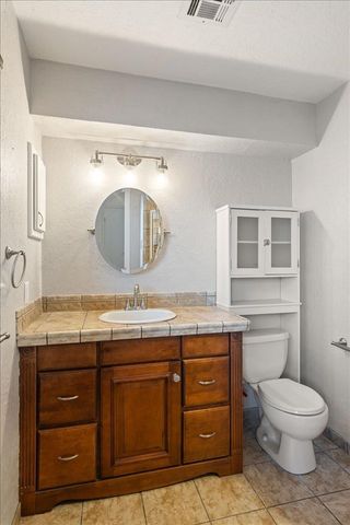 6827 SW Fenwick, Lawton, OK 73505