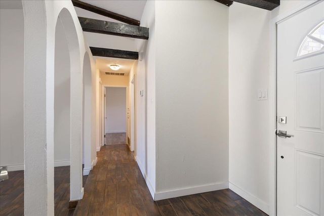 6827 SW Fenwick, Lawton, OK 73505