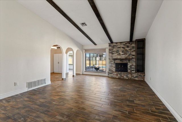 6827 SW Fenwick, Lawton, OK 73505