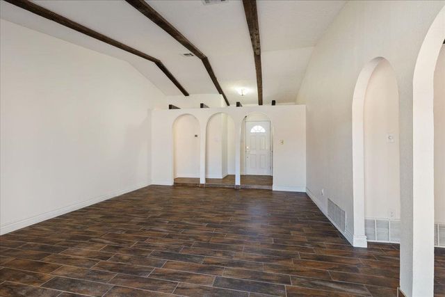 6827 SW Fenwick, Lawton, OK 73505