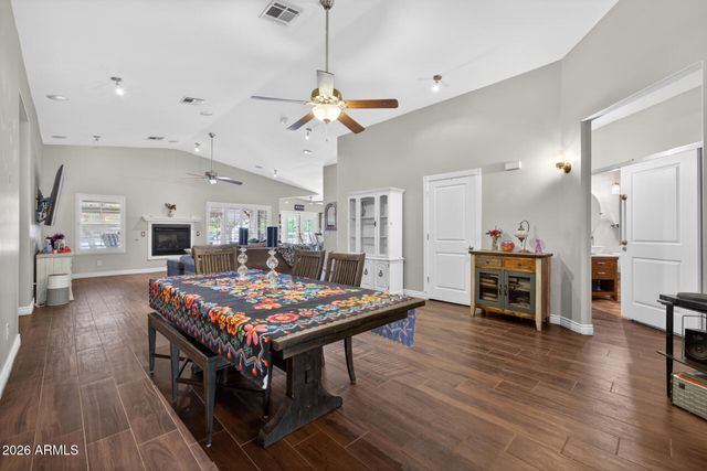 2830 W HARVEST GROVES Lane, Phoenix, AZ 85041
