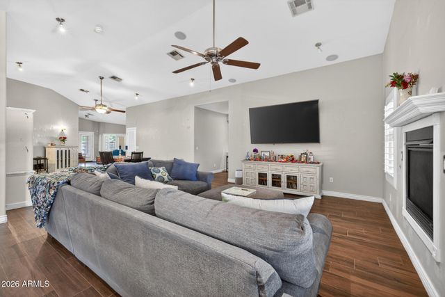 2830 W HARVEST GROVES Lane, Phoenix, AZ 85041