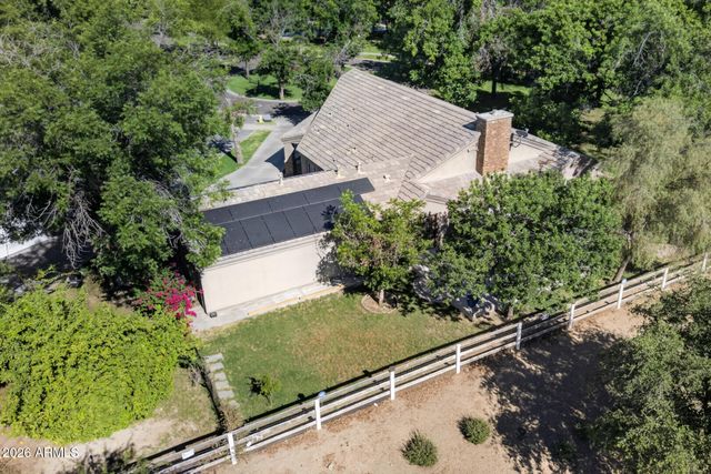 2830 W HARVEST GROVES Lane, Phoenix, AZ 85041