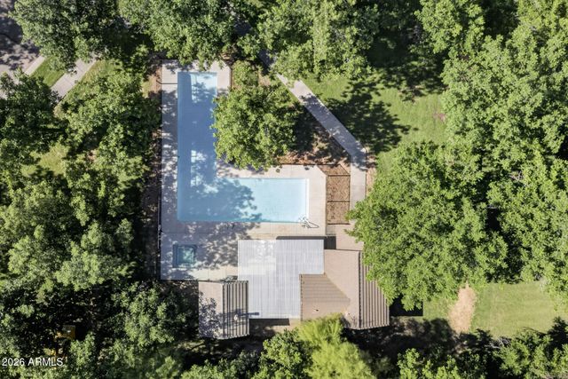 2830 W HARVEST GROVES Lane, Phoenix, AZ 85041